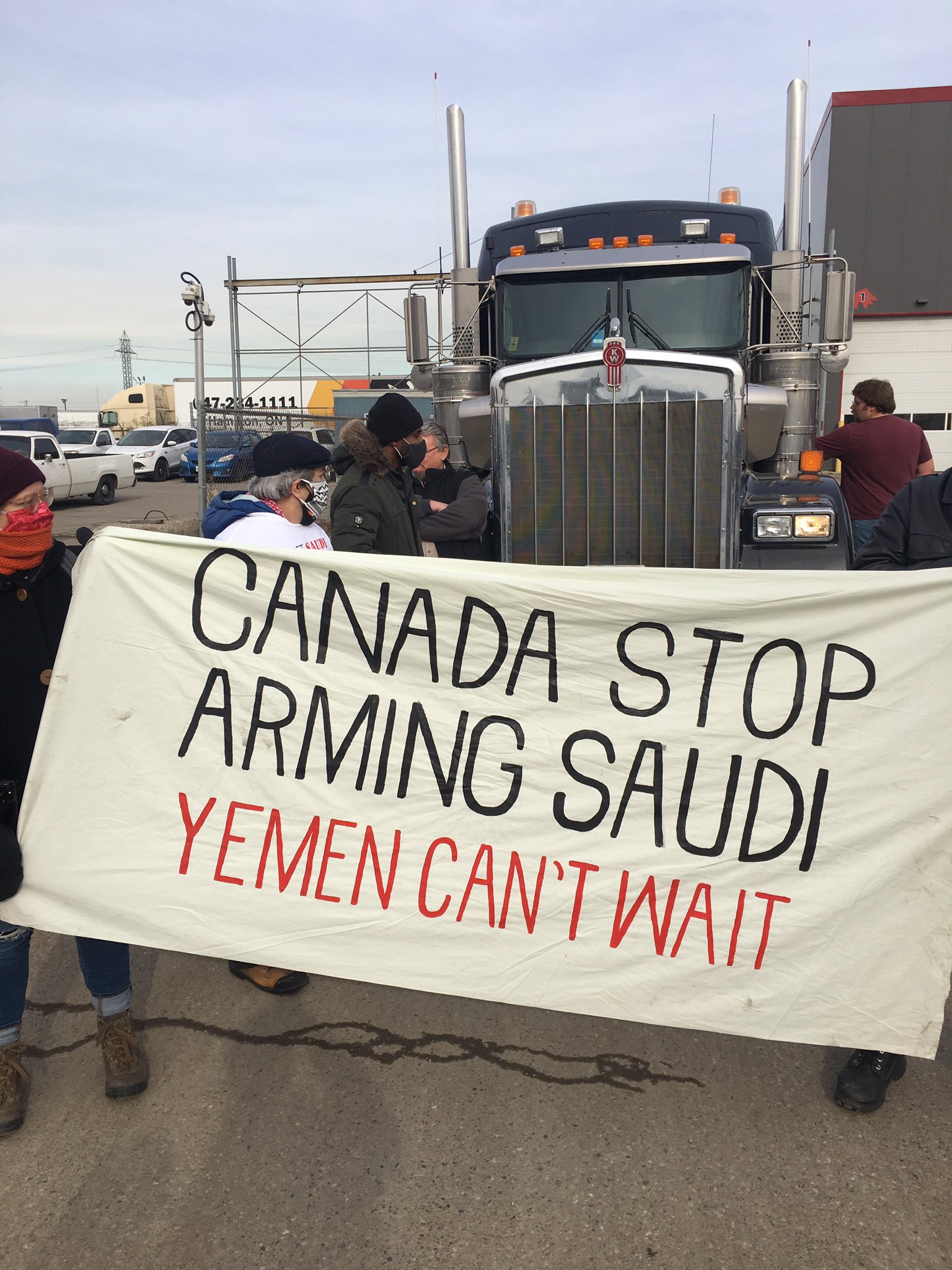2021-01-24-Blocage-camions-Hamilton-WBWL-Contre-la-guerre-au-Yémen3